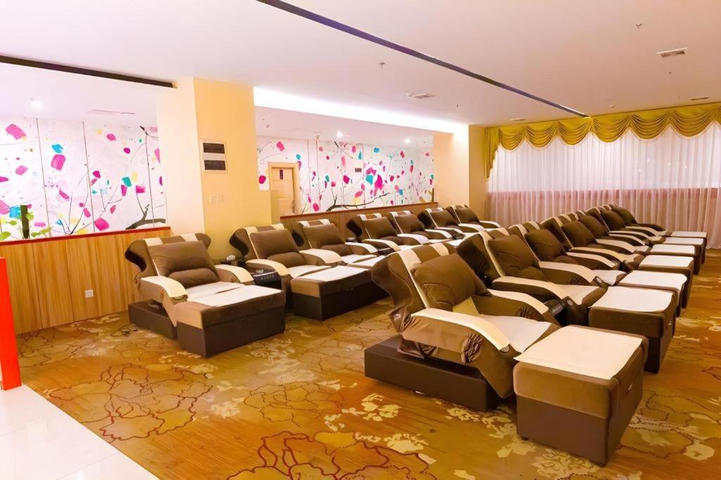 Ying Feng Yuan Hotel Guangzhou Exterior photo